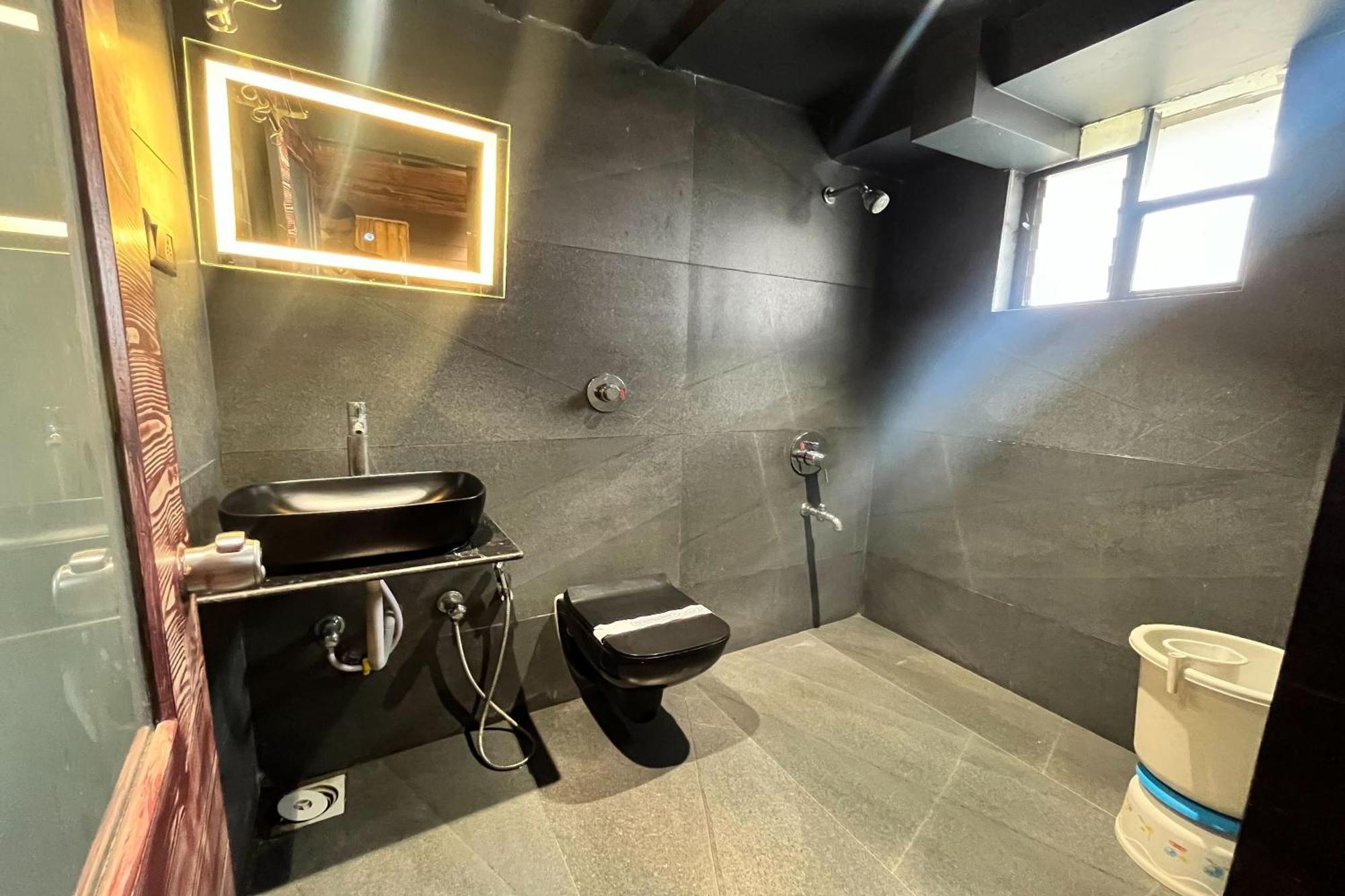 Hotel Shailly Inn Ahmadabad Zewnętrze zdjęcie