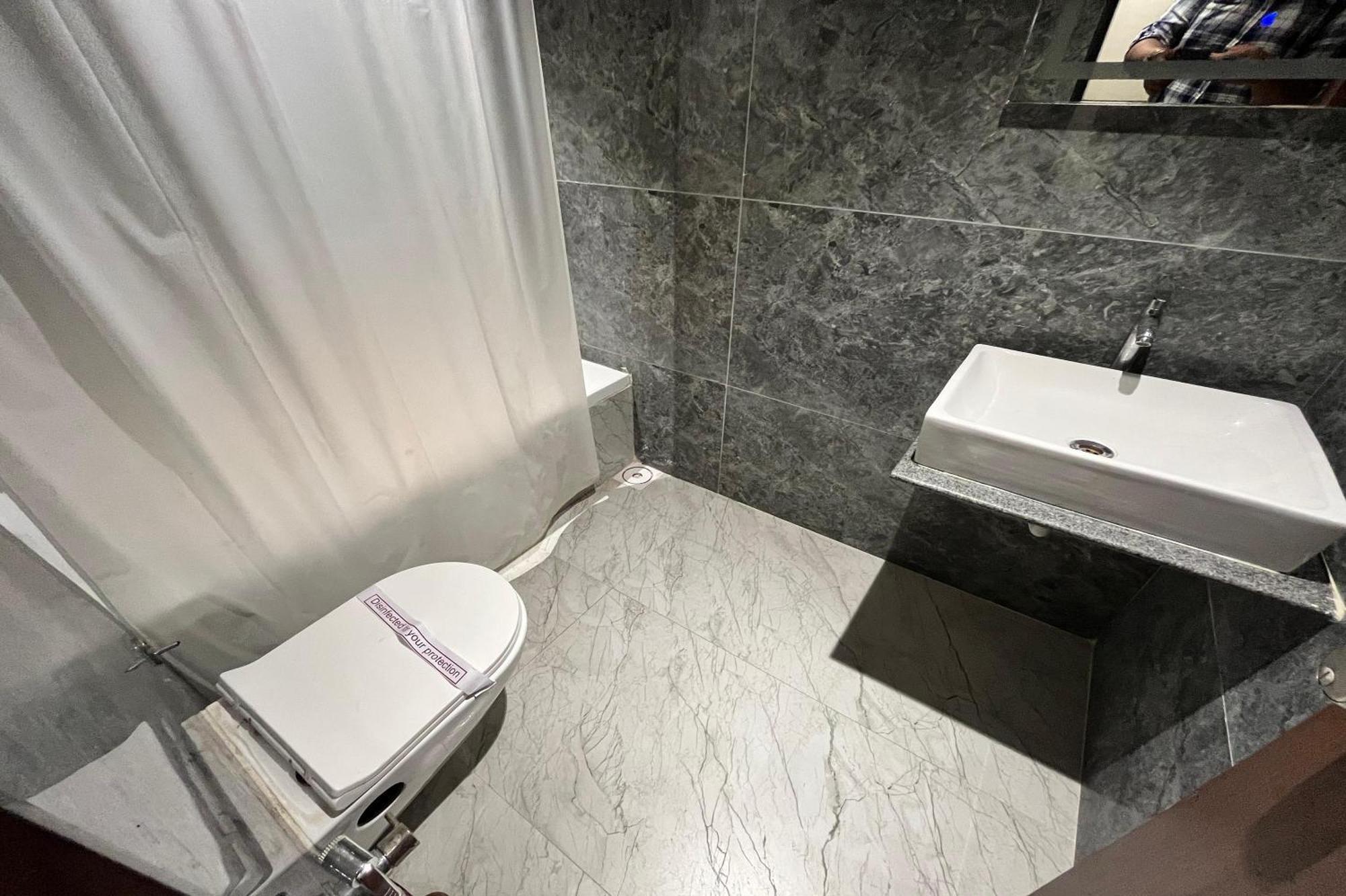 Hotel Shailly Inn Ahmadabad Zewnętrze zdjęcie
